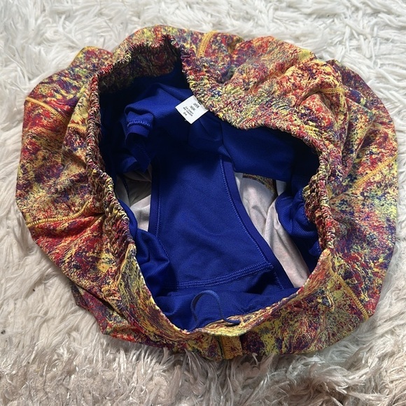 Lululemon Hotty Hot Seawheeze 2019 Special edition *tall - Picture 3 of 5